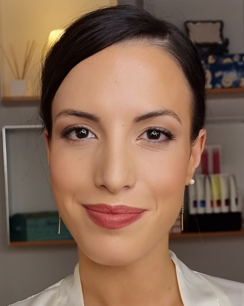 Servicio de maquillaje de novia ofrecido por Beauty Concept J&M en Cádiz